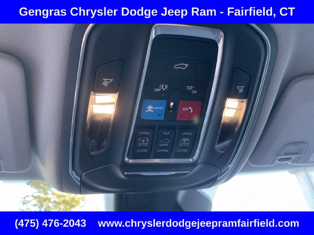 Used 2023 Jeep Grand Cherokee L Limited AWD/4WD image 64