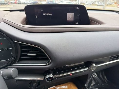 Used 2025 MAZDA CX-30 AWD 2.5 S w/ Premium Package image 18