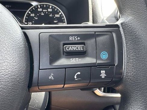 Used 2021 Nissan Rogue SV AWD/4WD image 15