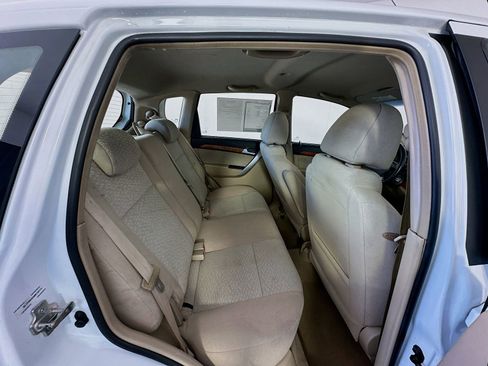 Used 2011 Chevrolet Aveo5 LT FWD image 23