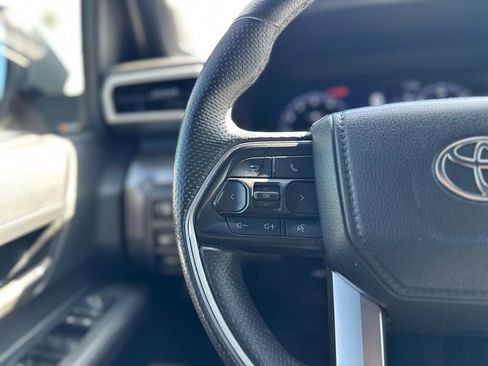 Used 2024 Toyota Tacoma TRD Off-Road w/ TRD Off Road Premium Package image 7