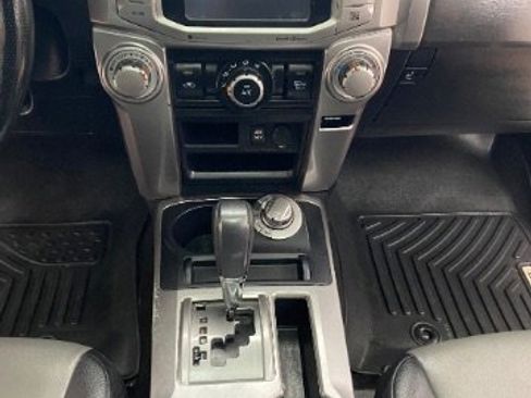 Used 2018 Toyota 4Runner SR5 Premium AWD/4WD image 14