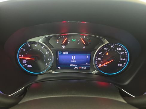 Used 2020 Chevrolet Equinox LT w/ LPO, Floor Liner Package image 16