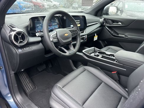 New 2026 Chevrolet Equinox LT w/ Convenience Package II image 9