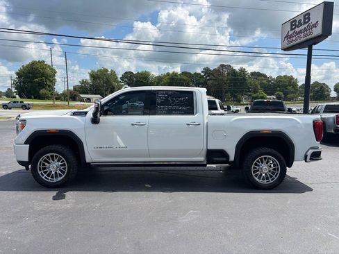 Used 2022 GMC Sierra 2500 Denali w/ Denali Ultimate Package AWD/4WD image 9