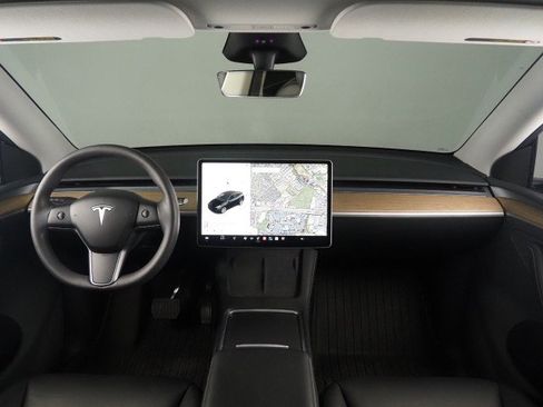 Used 2023 Tesla Model Y Long Range AWD/4WD image 3