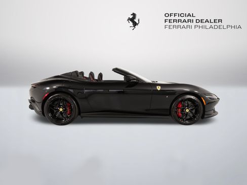 Used 2026 Ferrari Roma Spider RWD image 9