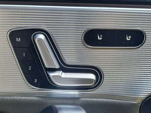 Used 2020 Mercedes-Benz CLA 250 image 22