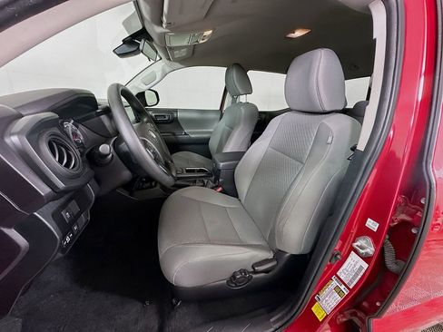 Used 2022 Toyota Tacoma SR image 20