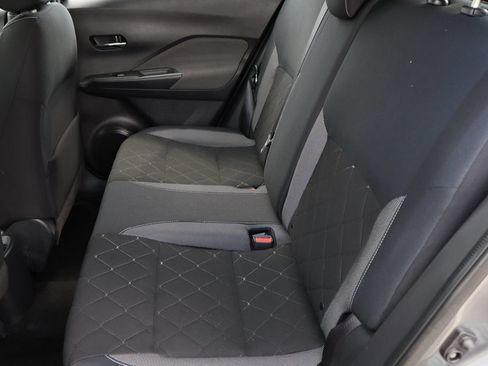 Used 2018 Nissan Kicks SV FWD image 23