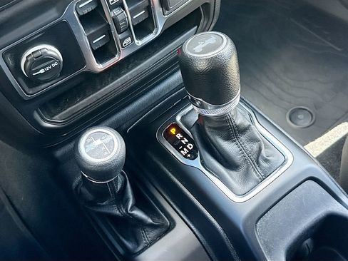 Used 2023 Jeep Wrangler Unlimited w/ Cold Weather Group AWD/4WD image 18