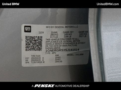 Used 2025 Chevrolet Traverse LT w/ Midnight/Sport Edition FWD image 15