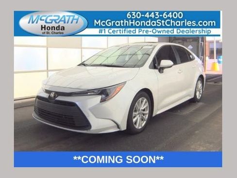 Used 2023 Toyota Corolla LE w/ LE Premium Package FWD image 1