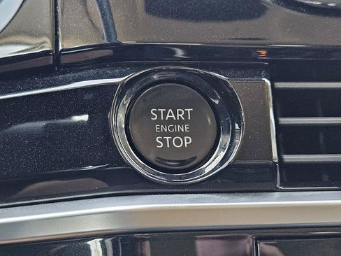 Certified 2025 Nissan Pathfinder SL AWD/4WD image 27