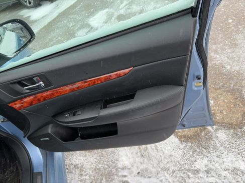 Used 2011 Subaru Legacy 2.5i Limited image 15