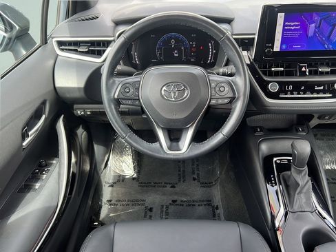 Used 2023 Toyota Corolla XSE FWD image 11