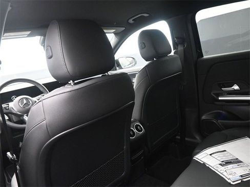 New 2025 Mercedes-Benz GLA 250 image 9