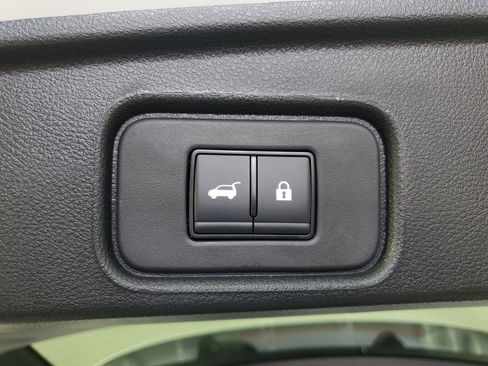 New 2025 Nissan Pathfinder SL image 33