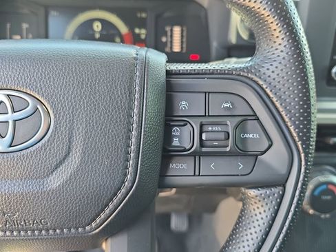 Used 2026 Toyota Tacoma SR5 AWD/4WD image 18
