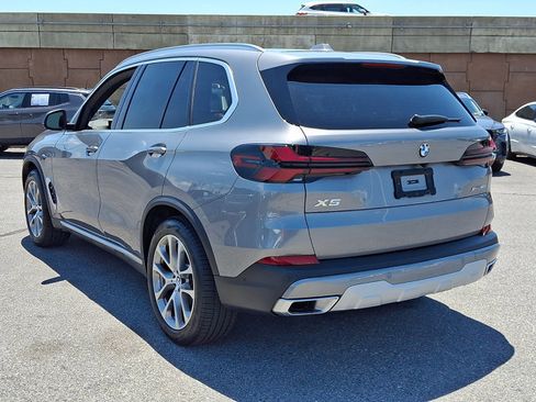 Certified 2026 BMW X5 xDrive40i AWD/4WD image 4