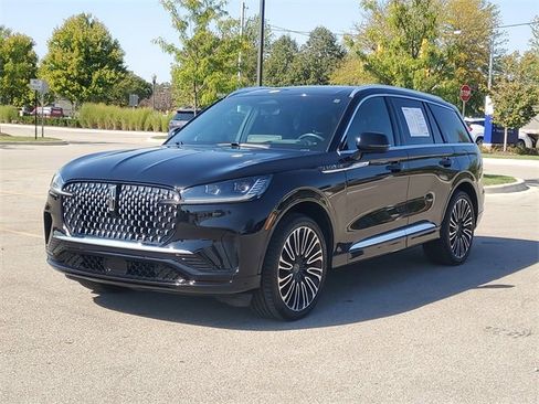 Certified 2025 Lincoln Aviator Black Label image 3