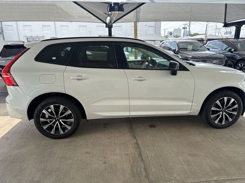 Used 2024 Volvo XC60 B5 Plus AWD/4WD image 4