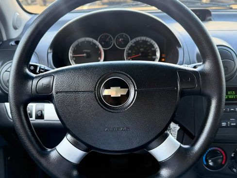 Used 2011 Chevrolet Aveo LT w/ Power and Convenience Package FWD image 11