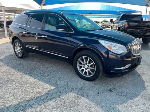 Used 2017 Buick Enclave Leather FWD image 3