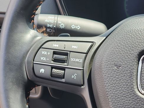 Used 2025 Honda CR-V Sport image 21