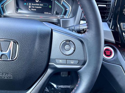 Used 2023 Honda Odyssey Sport image 25