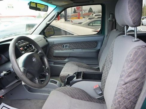 Used 2000 Nissan Xterra XE image 8