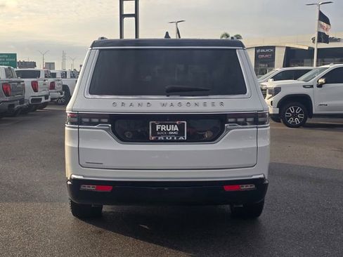 Used 2023 Jeep Grand Wagoneer 4WD image 7