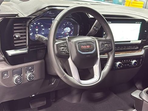 Certified 2024 GMC Sierra 1500 Elevation image 10