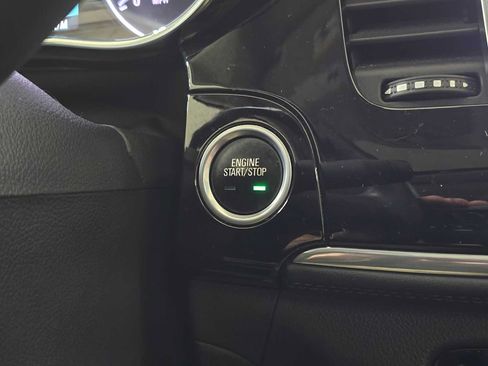 Used 2018 Buick Encore Essence AWD/4WD image 35