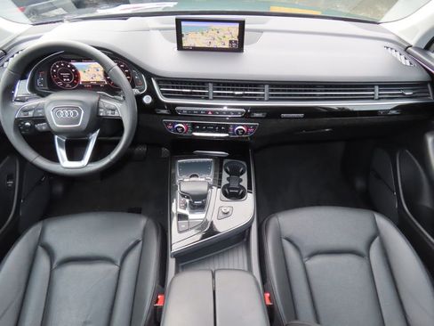 Used 2019 Audi Q7 3.0T Prestige image 35