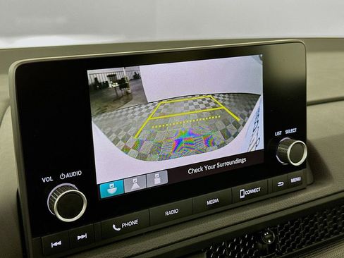 Used 2023 Honda CR-V EX image 14