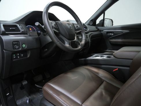 Used 2025 Honda Ridgeline RTL image 10