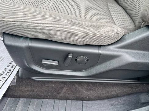 Used 2020 Ford F150 XLT w/ Equipment Group 302A Luxury AWD/4WD image 19