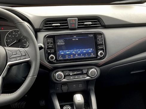 New 2025 Nissan Versa SR w/ Trunk Package image 6