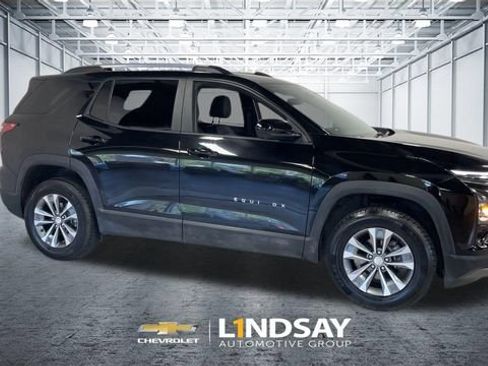 Certified 2025 Chevrolet Equinox LT w/ Convenience Package II AWD/4WD image 4