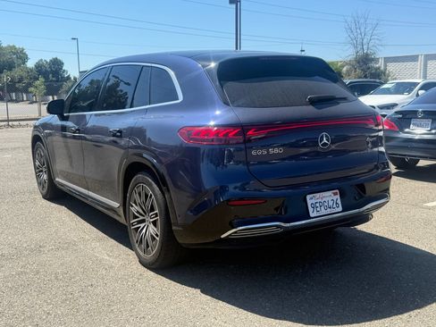Used 2023 Mercedes-Benz EQS 580 4MATIC SUV image 3