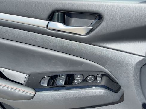 New 2025 Nissan Altima 2.5 SR image 21