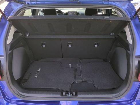 Certified 2023 Hyundai Venue SEL FWD image 12
