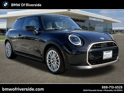 Used 2025 MINI Cooper S image 1