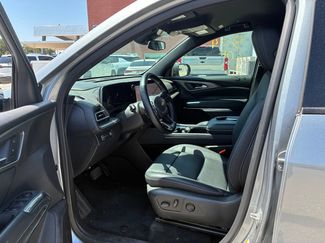 Used 2026 Chevrolet Traverse LT FWD video 2