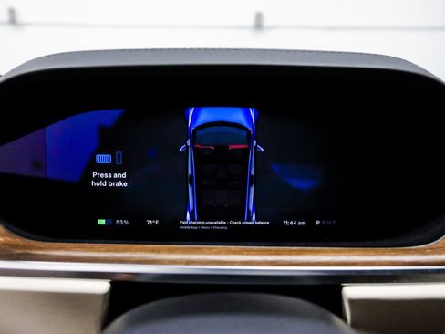 Used 2023 Tesla Model S Standard Range image 20