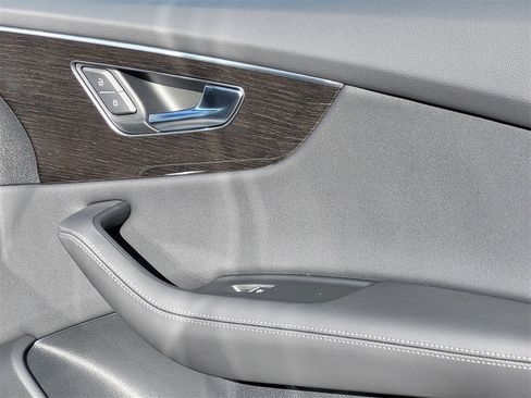 New 2026 Audi Q8 Premium Plus image 13