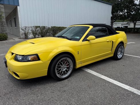 Used 2003 Ford Mustang Cobra RWD image 3