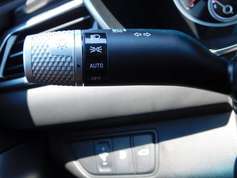 Used 2025 Genesis G70 2.5T AWD/4WD image 26