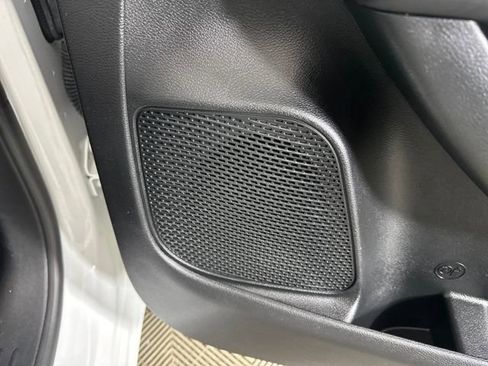 Used 2023 Chrysler Pacifica Touring-L w/ S Appearance Package image 29